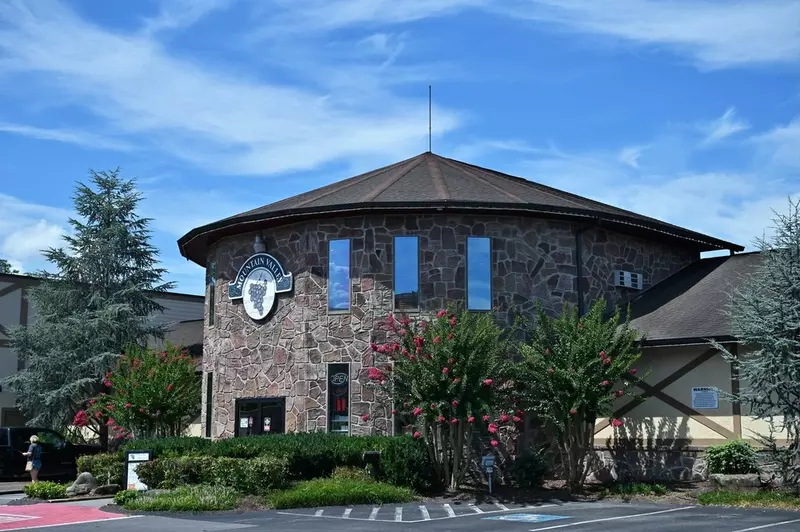 Mountain Valley Winery in Pigeon Forge