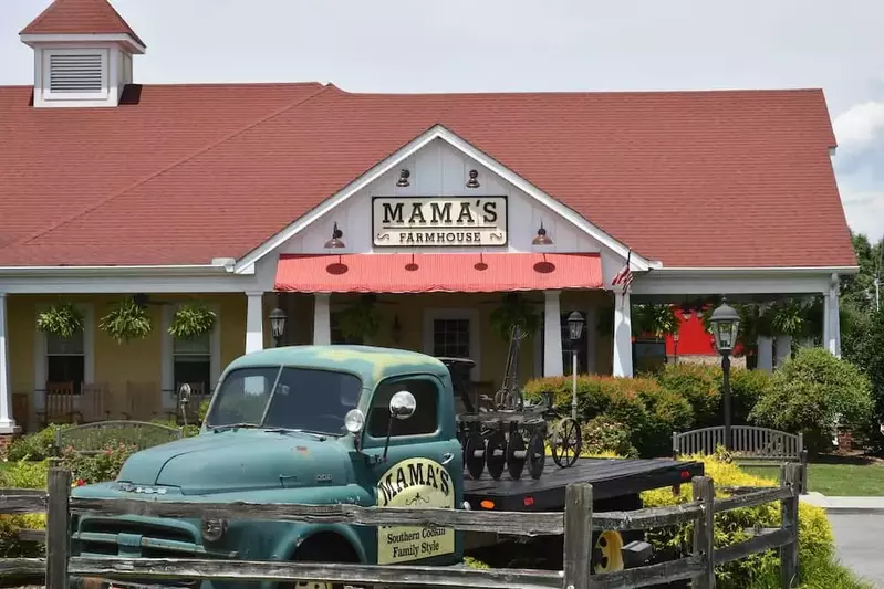 mama's farmhouse is one of the best unique restaurants in Pigeon Forge TN