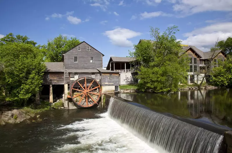 the old mill in pigeon forge