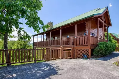 sweet escape is a popular pigeon forge cabin