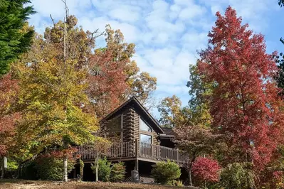 stay in robyn's nest on your smoky mountain family vacation