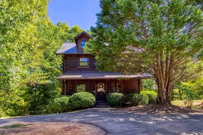 smoky mountain escape is one of our Pigeon Forge cabins near Dollywood
