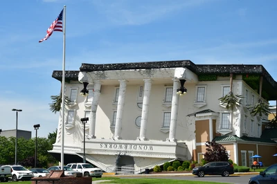 wonderworks is one of the best things to do with kids in Pigeon Forge